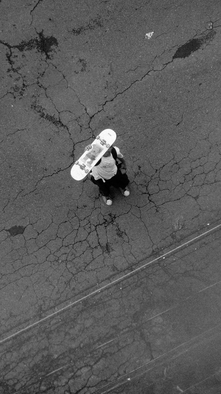 João Novais: Do Brinquedo ao Skate dos Sonhos. Vem ai! Edição N188 - Skate da DECCS Magazine!